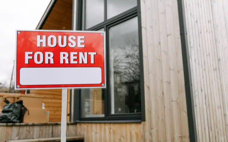 Should I Sell or Rent My House in Florida